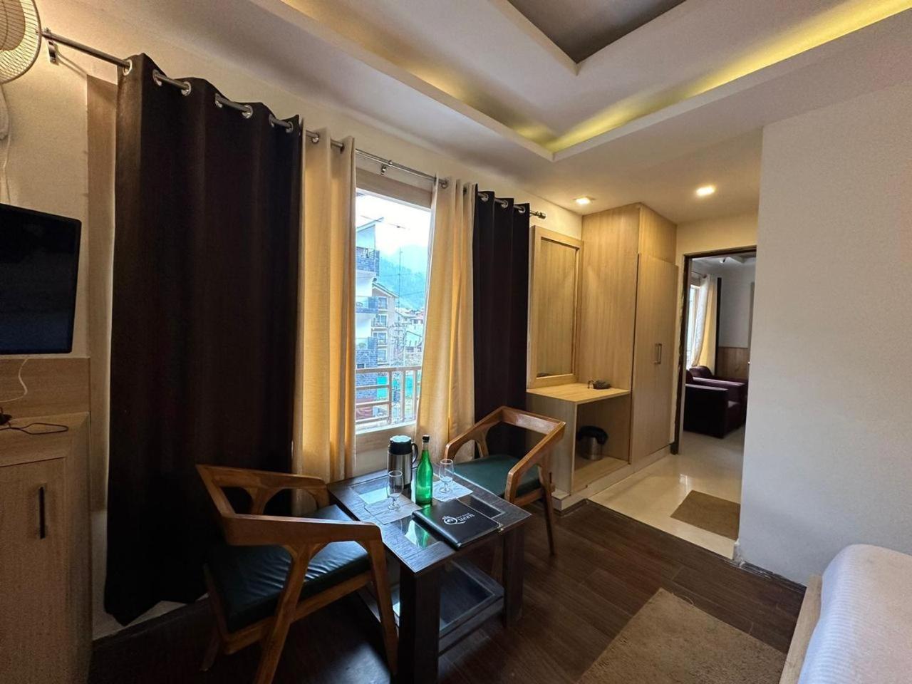 Hotel Manali Queen מראה חיצוני תמונה