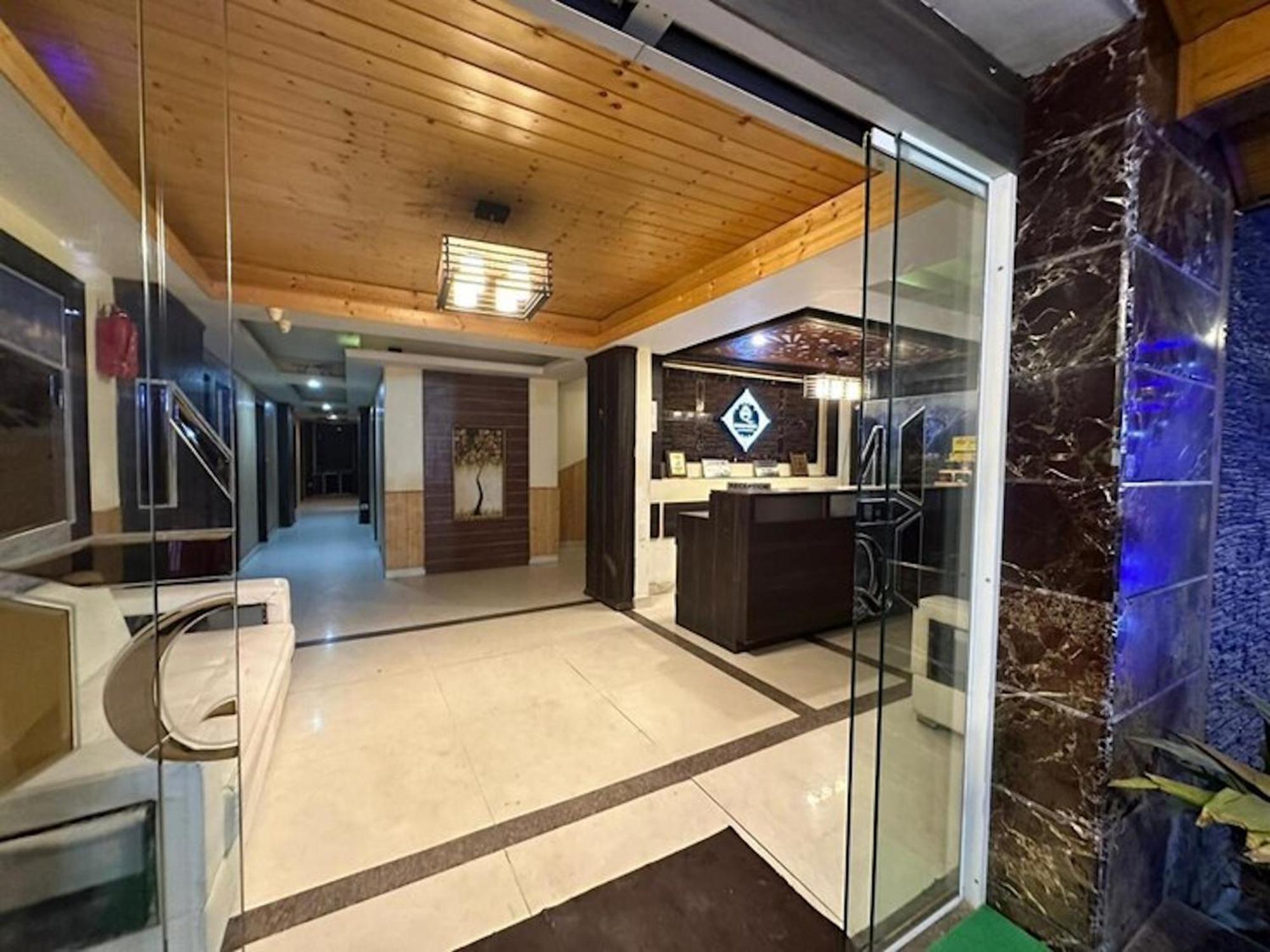 Hotel Manali Queen מראה חיצוני תמונה